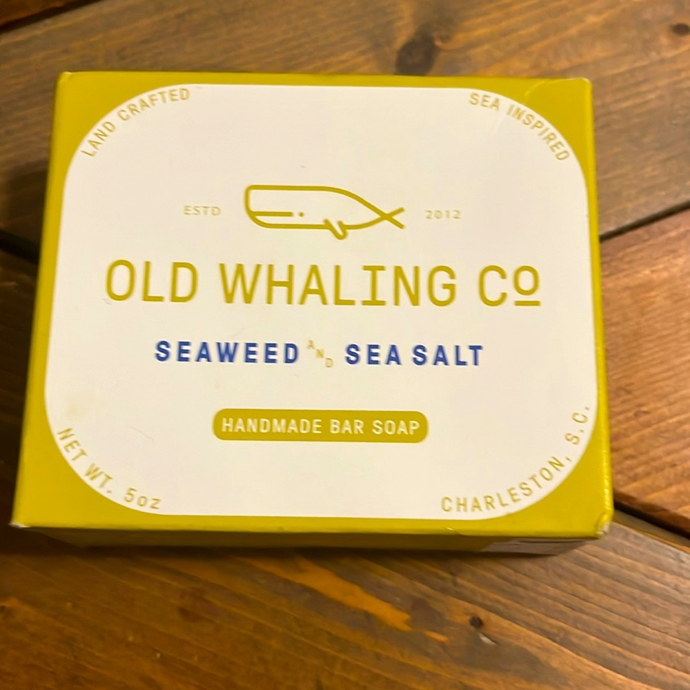 New, Seaweed & Sea Salt bar soap. Great to bundle, 1 shipping cost & save $$$ 🫶🏻
